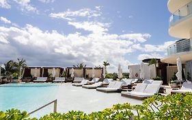 SLS Cancun